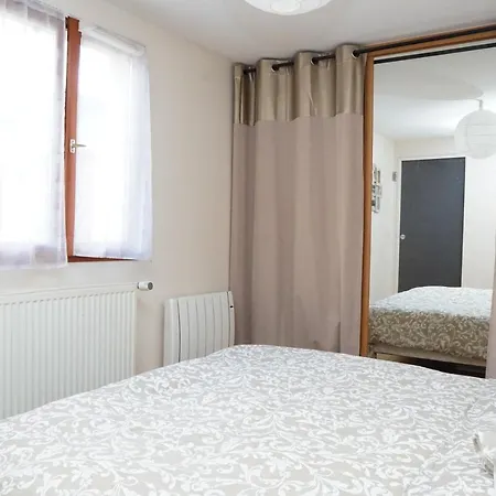Exigehome - Maison Cosy En Plein Centre De * Версаль