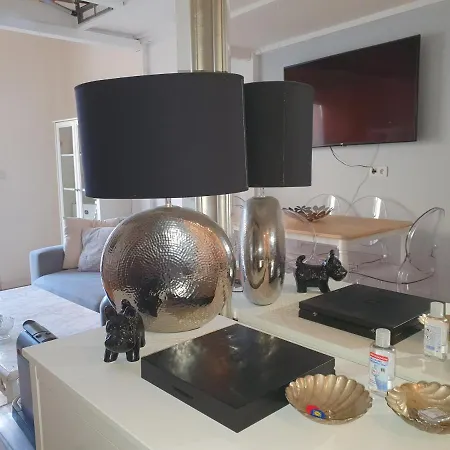 Exigehome - Maison Cosy En Plein Centre De Апартаменты